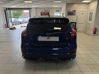 Used Ford Focus 2015 for sale - 79100166: Photo