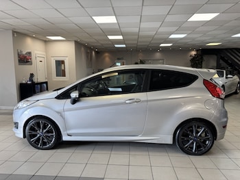 Used Ford Fiesta 2015 for sale - 78084691: Photo
