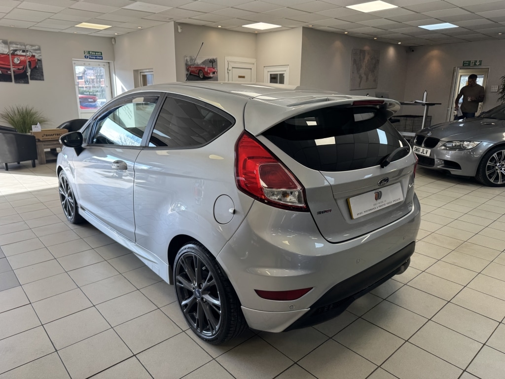 Used Ford Fiesta 2015 for sale - 78084691: Photo 3
