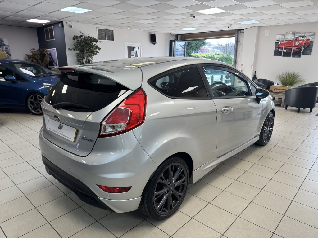 Used Ford Fiesta 2015 for sale - 78084691: Photo 5