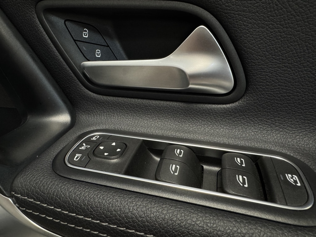 Used Mercedes-Benz CLA 2023 for sale - 78013073: Photo 32