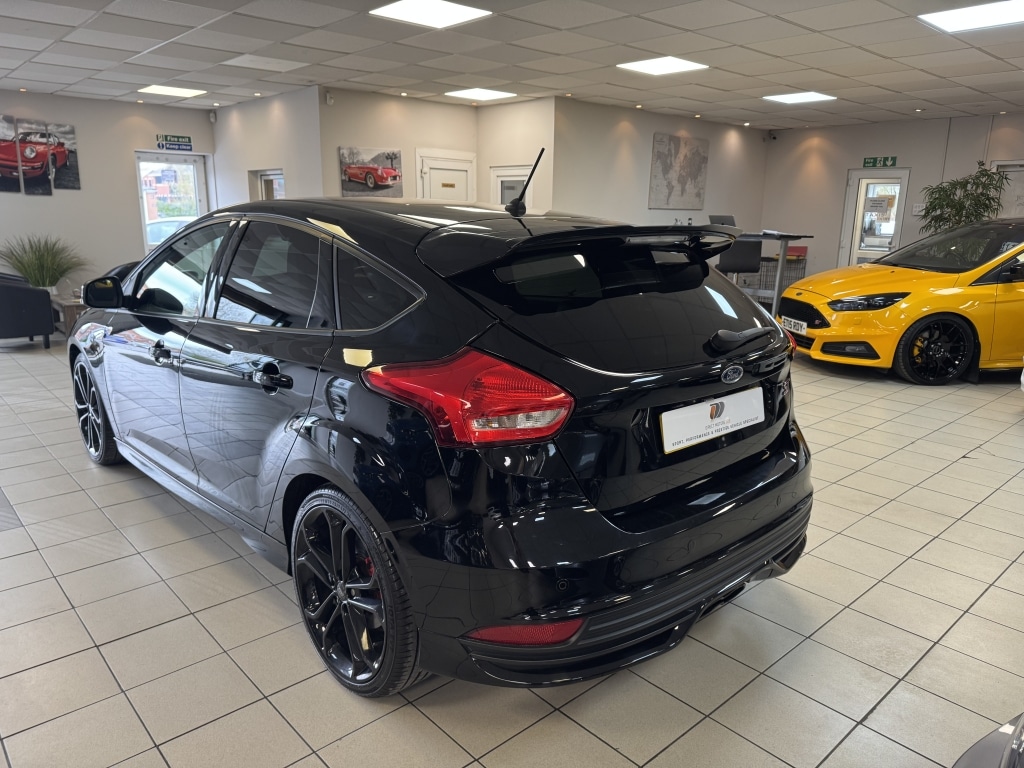 Used Ford Focus 2017 for sale - 78179039: Photo 3