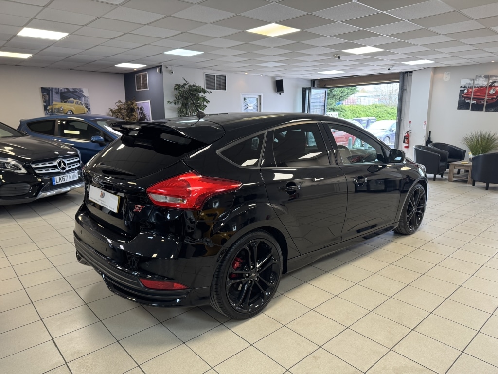 Used Ford Focus 2017 for sale - 78179039: Photo 5