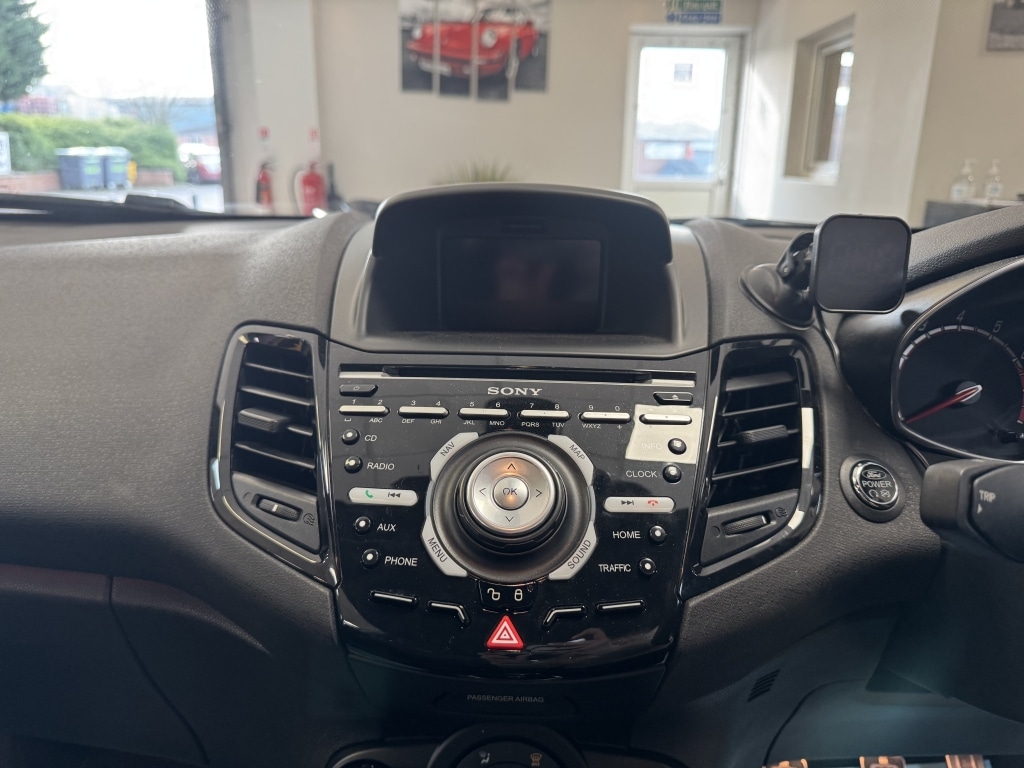 Used Ford Fiesta 2016 for sale - 77998828: Photo 31