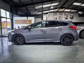 Used Ford Focus 2017 for sale - 79705760: Photo