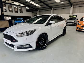 Used Ford Focus 2017 for sale - 79616637: Photo