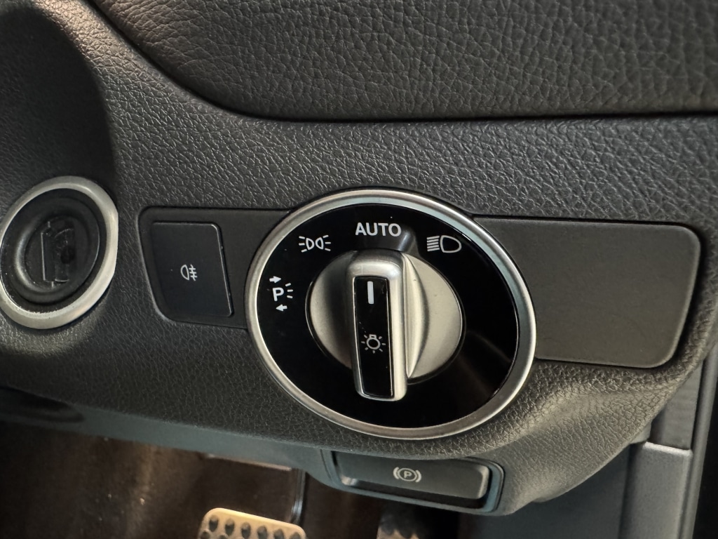 Used Mercedes-Benz GLA 2017 for sale - 77998838: Photo 34