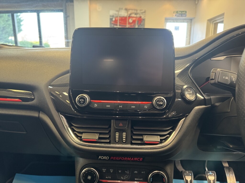 Used Ford Fiesta 2018 for sale - 77998834: Photo 33