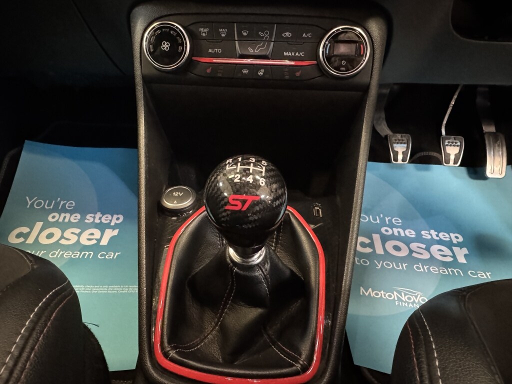 Used Ford Fiesta 2018 for sale - 77998834: Photo 37