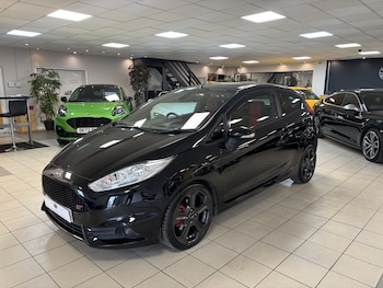 Used Ford Fiesta 2017 for sale - 78410406: Photo