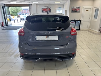 Used Ford Focus 2017 for sale - 78703807: Photo