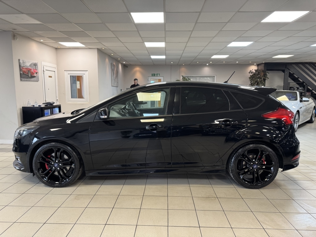 Used Ford Focus 2018 for sale - 78070766: Photo 2