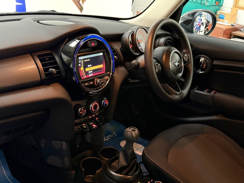 Used MINI Hatch 2018 for sale - 76986255: Photo 4