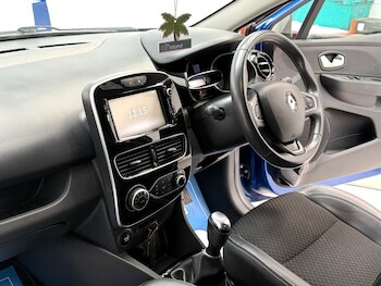 Used Renault Clio 2019 for sale - 78387405: Photo