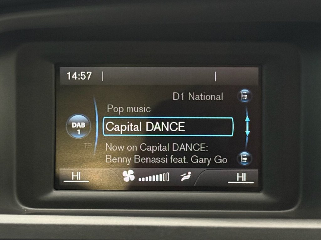 Used Volvo V40 2017 for sale - 76406554: Photo 25