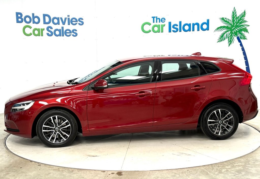 Used Volvo V40 2017 for sale - 76406554: Photo 5