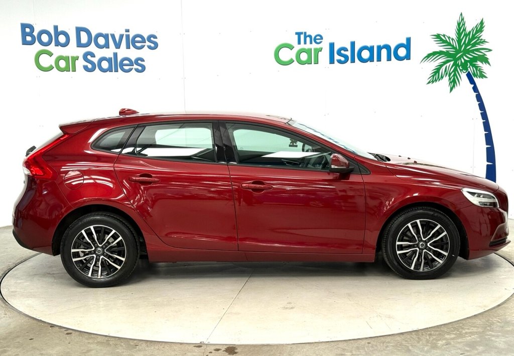 Used Volvo V40 2017 for sale - 76406554: Photo 9