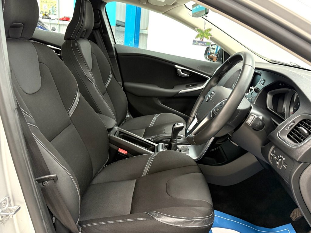 Used Volvo V40 2017 for sale - 78069287: Photo 15