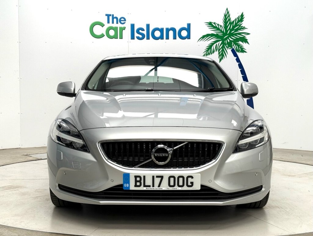 Used Volvo V40 2017 for sale - 78069287: Photo 2