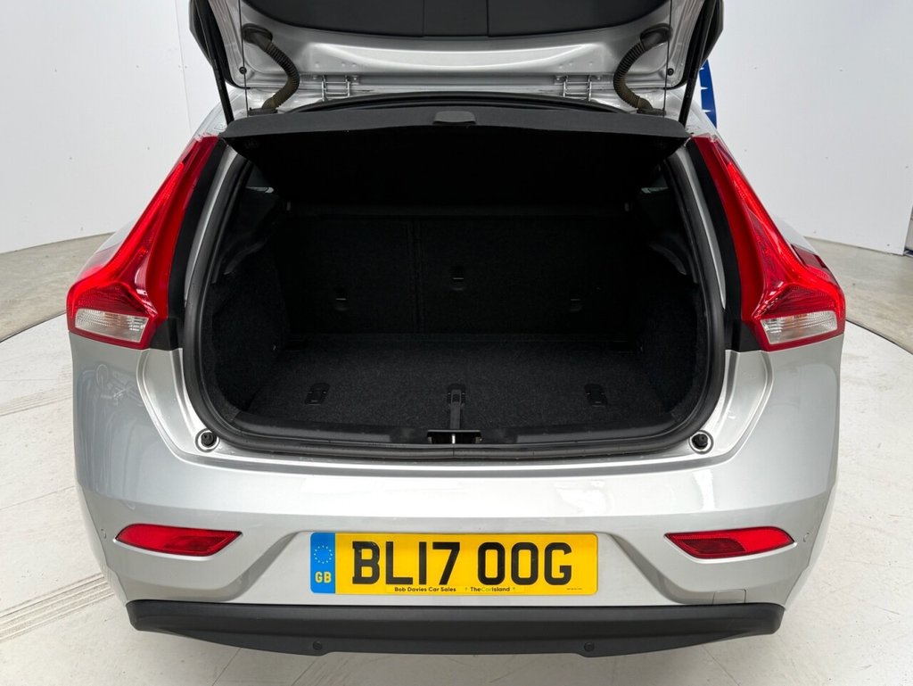 Used Volvo V40 2017 for sale - 78069287: Photo 29