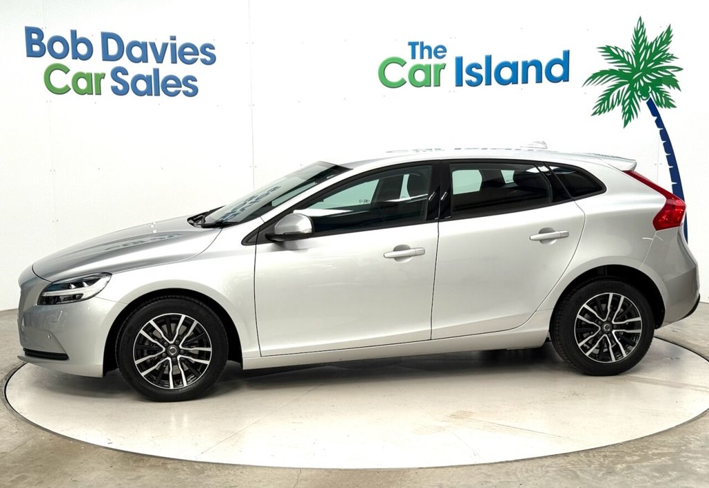 Used Volvo V40 2017 for sale - 78069287: Photo 5
