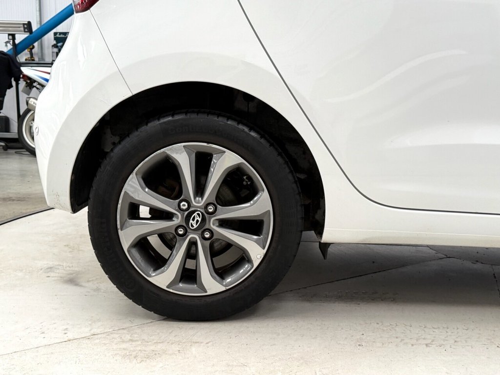 Used Hyundai i10 2019 for sale - 76768594: Photo 14