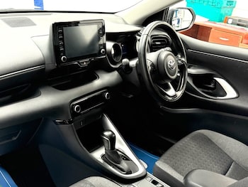 Used Toyota Yaris 2022 for sale - 79462224: Photo