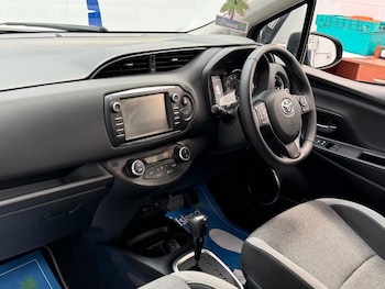 Used Toyota Yaris 2020 for sale - 78372367: Photo