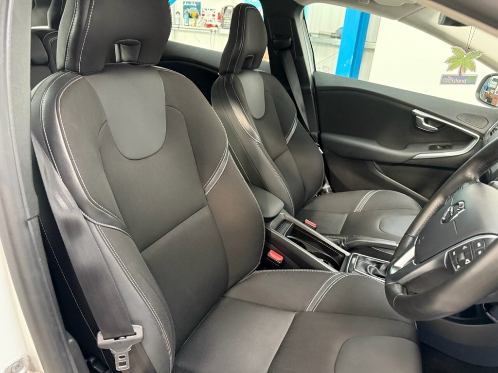 Used Volvo V40 2017 for sale - 76118519: Photo 15