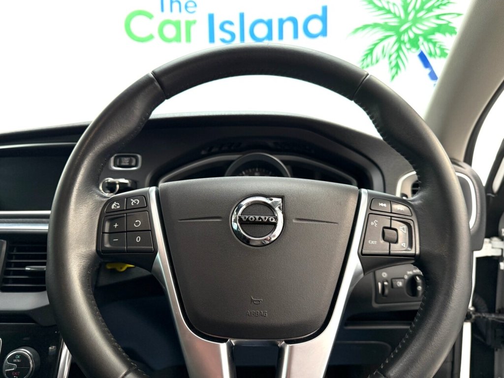 Used Volvo V40 2017 for sale - 76118519: Photo 17