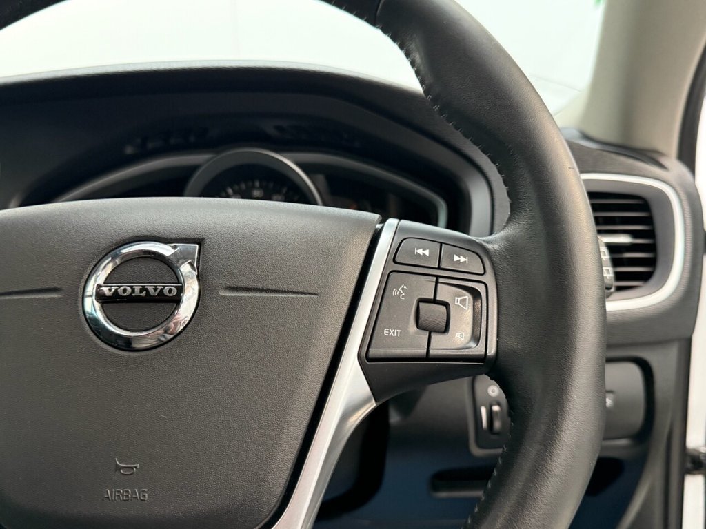 Used Volvo V40 2017 for sale - 76118519: Photo 18
