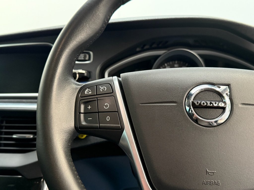Used Volvo V40 2017 for sale - 76118519: Photo 19