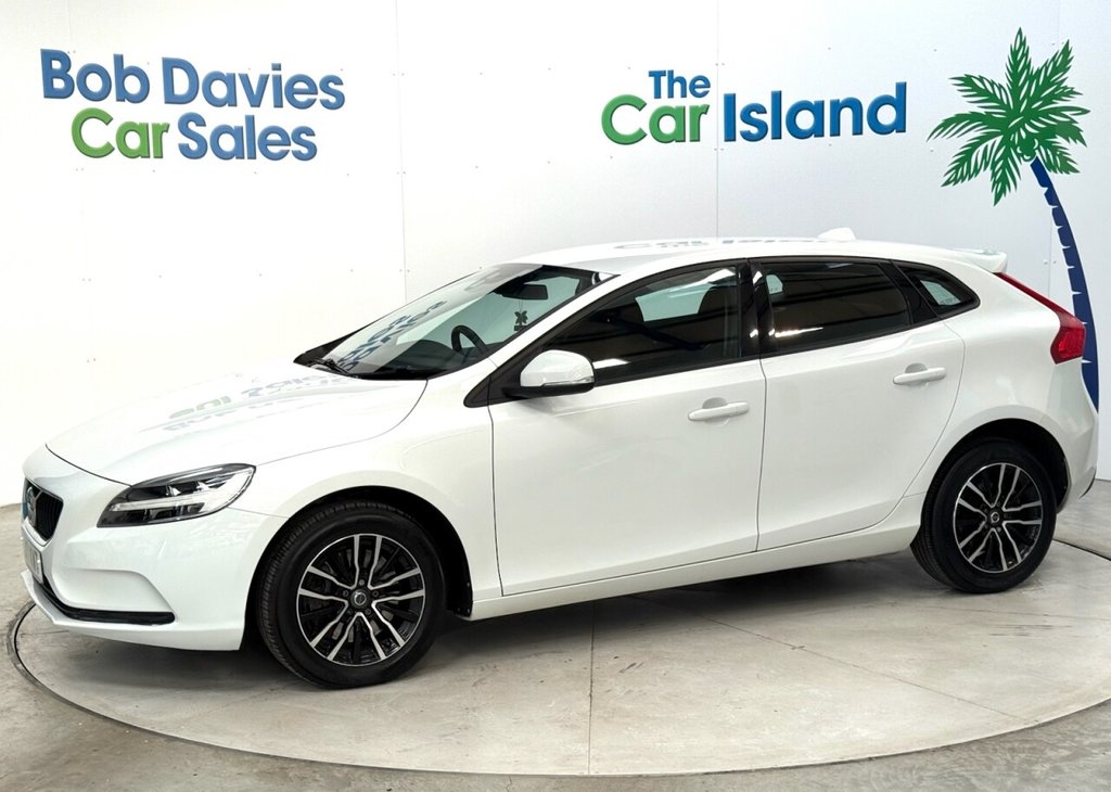 Used Volvo V40 2017 for sale - 76118519: Photo 5