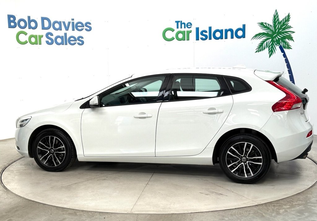 Used Volvo V40 2017 for sale - 76118519: Photo 6