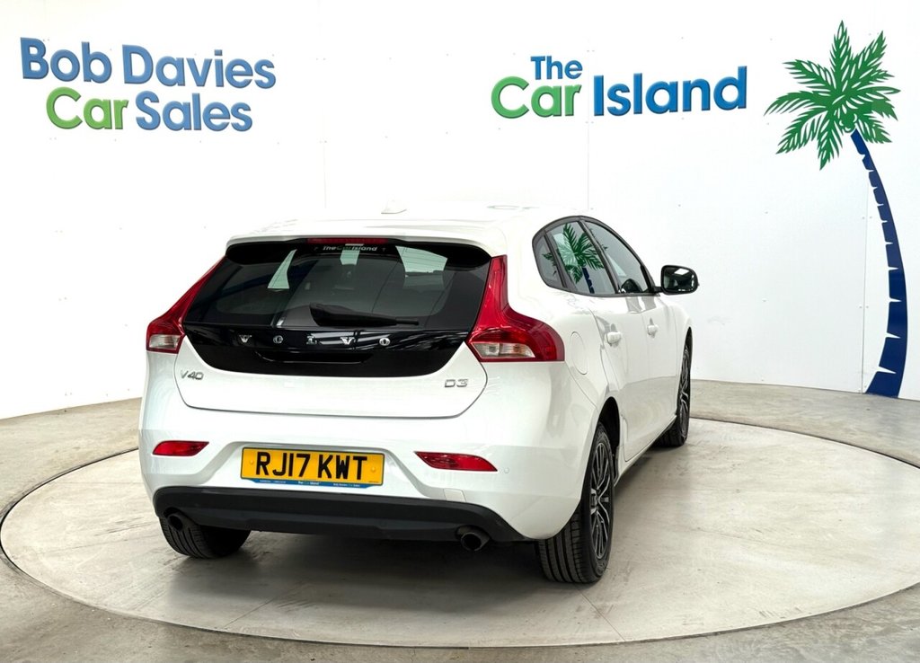 Used Volvo V40 2017 for sale - 76118519: Photo 9