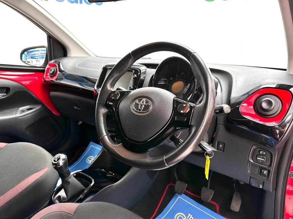 Used Toyota AYGO 2018 for sale - 76900534: Photo 16
