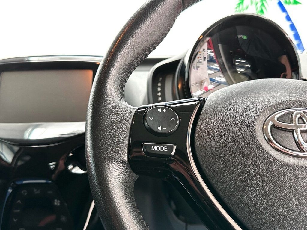 Used Toyota AYGO 2018 for sale - 76900534: Photo 20