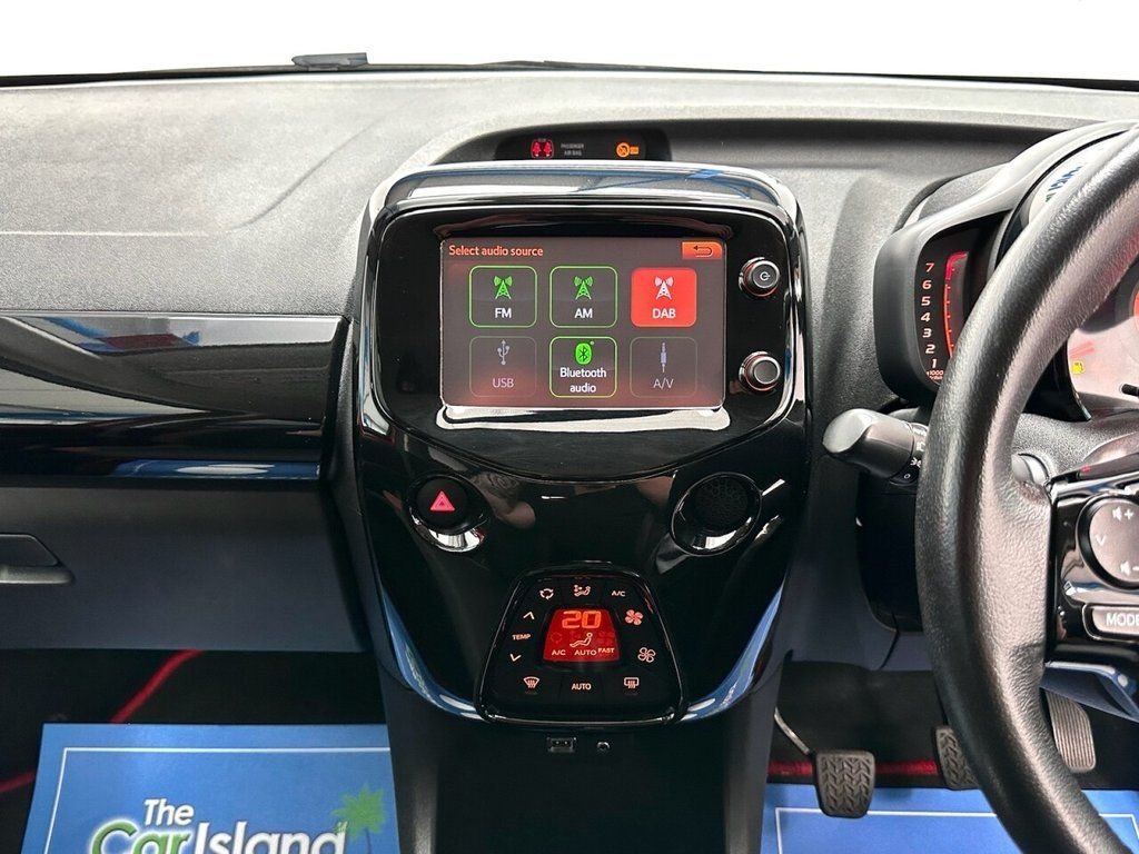 Used Toyota AYGO 2018 for sale - 76900534: Photo 22