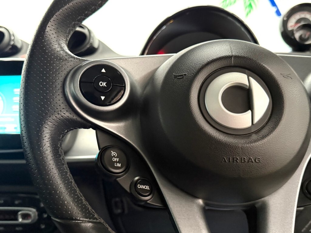 Used smart fortwo 2016 for sale - 77161935: Photo 21