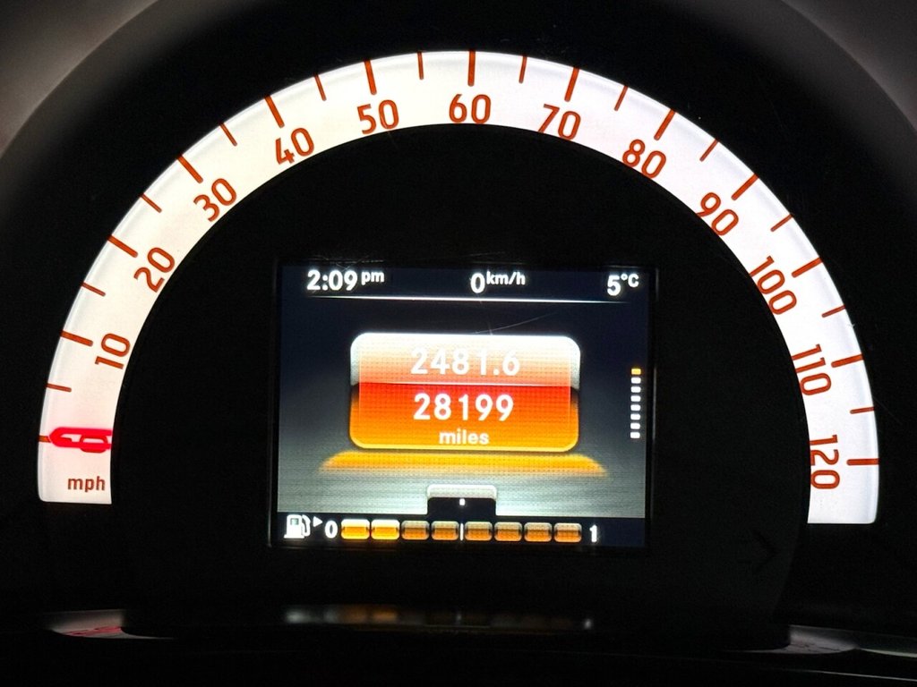 Used smart fortwo 2016 for sale - 77161935: Photo 24