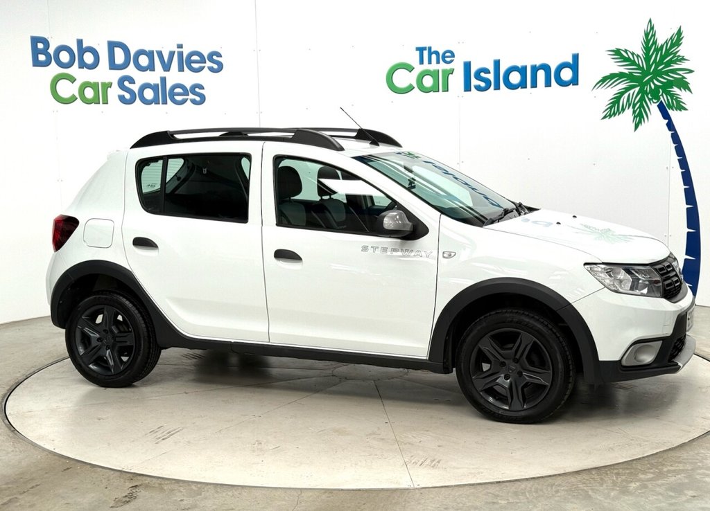 Used Dacia Sandero Stepway 2017 for sale - 76686540: Photo 11