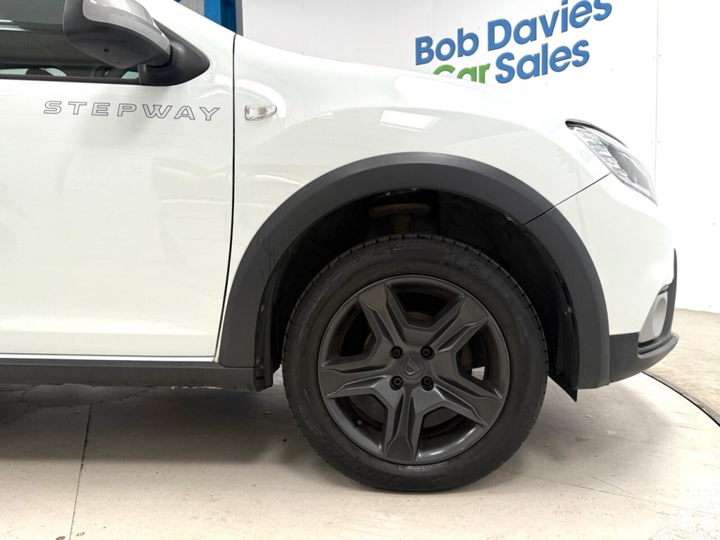 Used Dacia Sandero Stepway 2017 for sale - 76686540: Photo 12