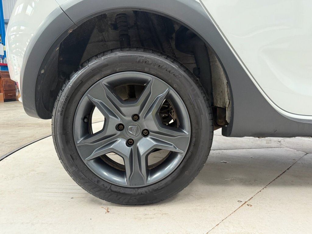 Used Dacia Sandero Stepway 2017 for sale - 76686540: Photo 13