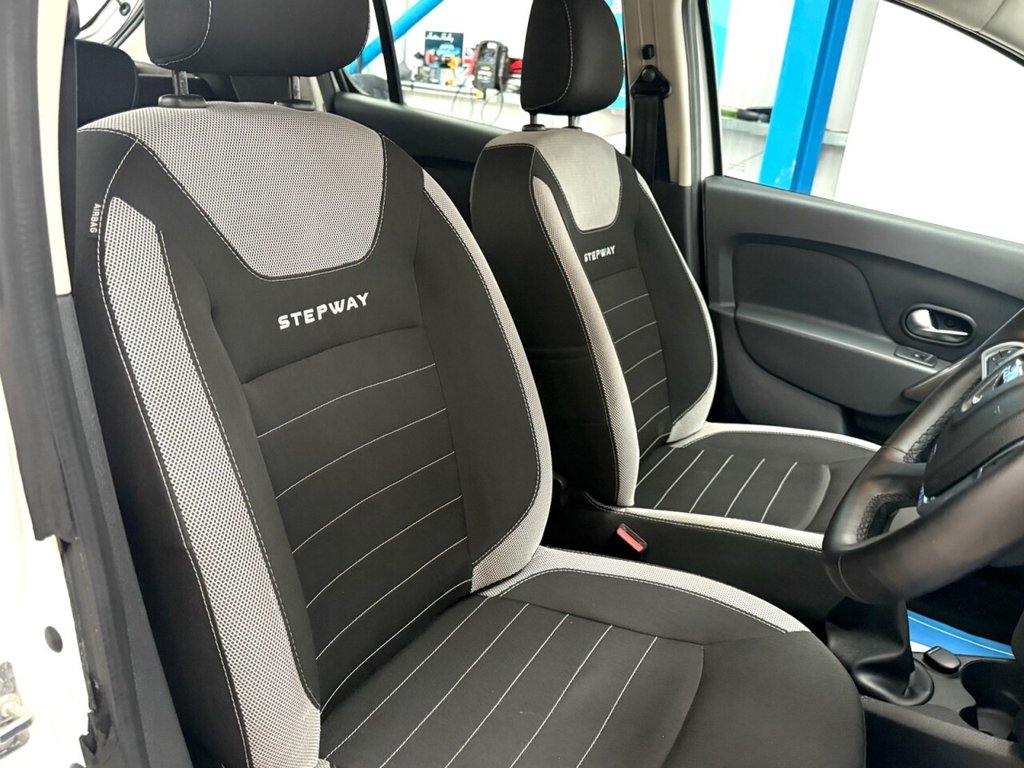 Used Dacia Sandero Stepway 2017 for sale - 76686540: Photo 18