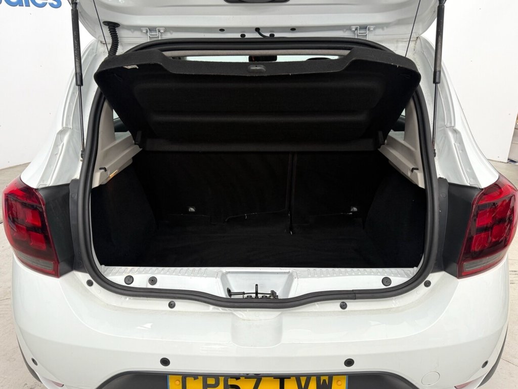 Used Dacia Sandero Stepway 2017 for sale - 76686540: Photo 28