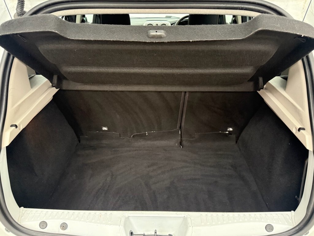 Used Dacia Sandero Stepway 2017 for sale - 76686540: Photo 29