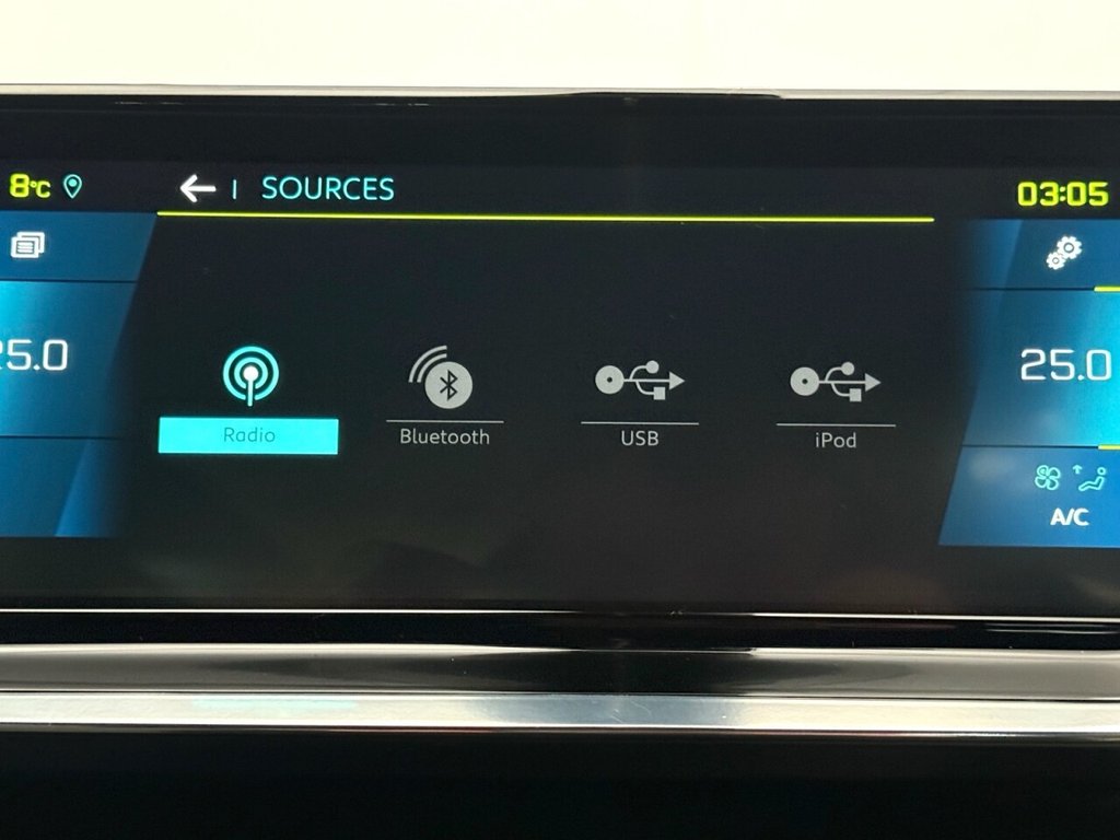 Used Peugeot E-2008 2021 for sale - 76356957: Photo 25