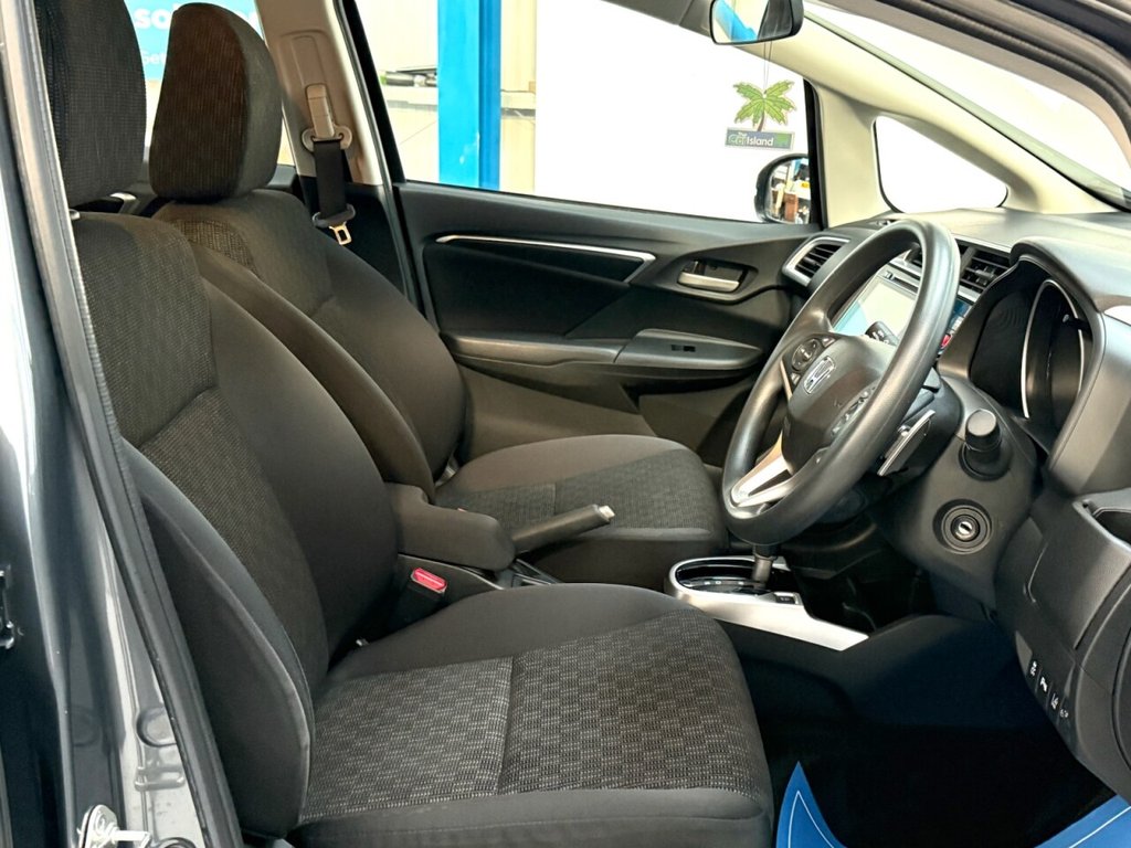 Used Honda Jazz 2017 for sale - 76356764: Photo 11