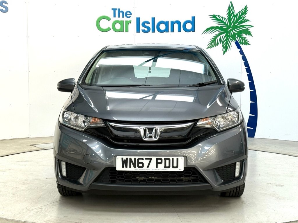 Used Honda Jazz 2017 for sale - 76356764: Photo 2