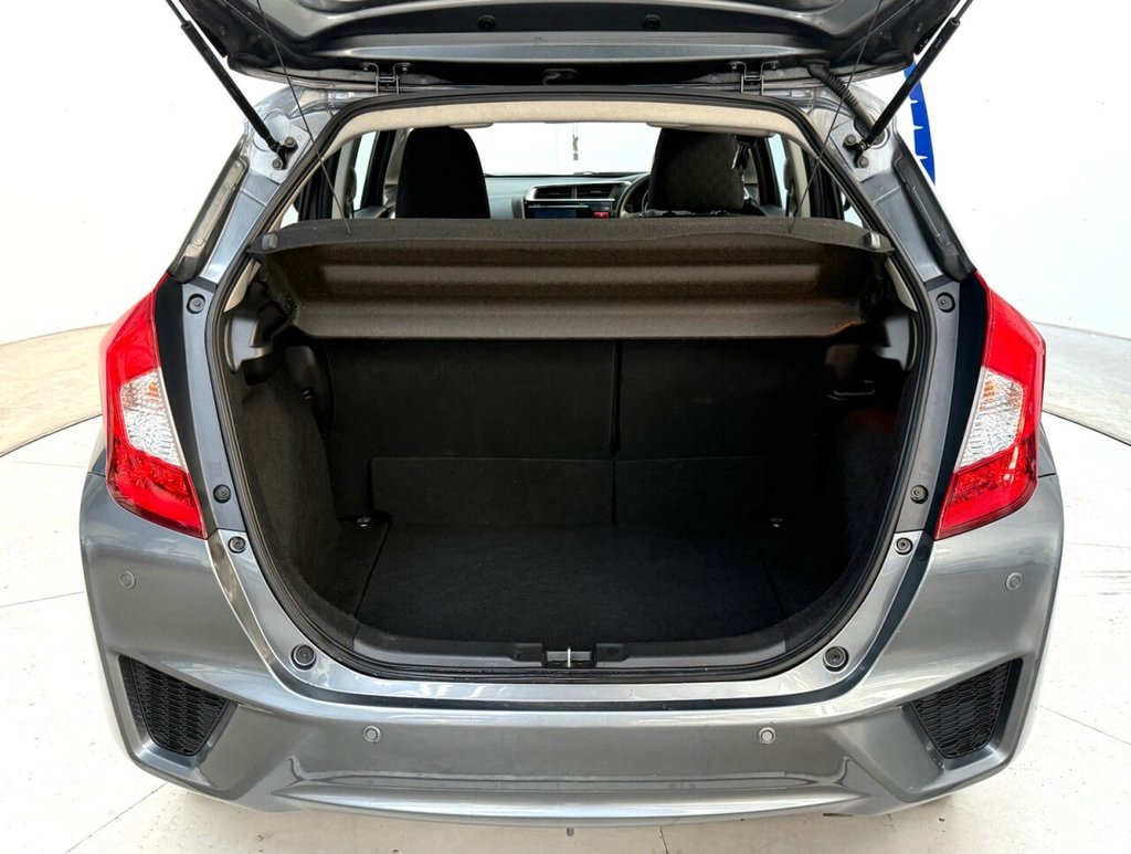 Used Honda Jazz 2017 for sale - 76356764: Photo 27